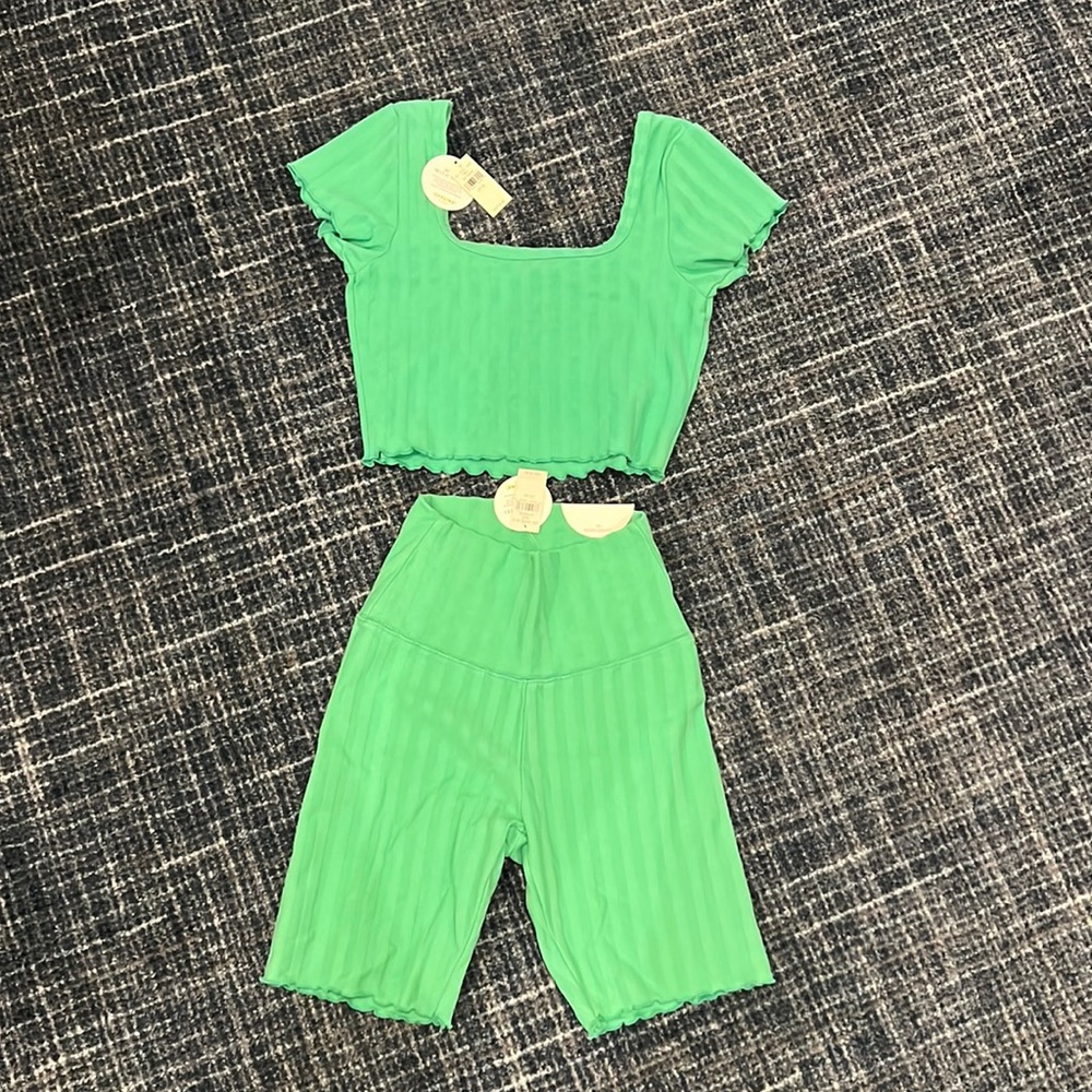 NWT! Aerie Workout Set- Green